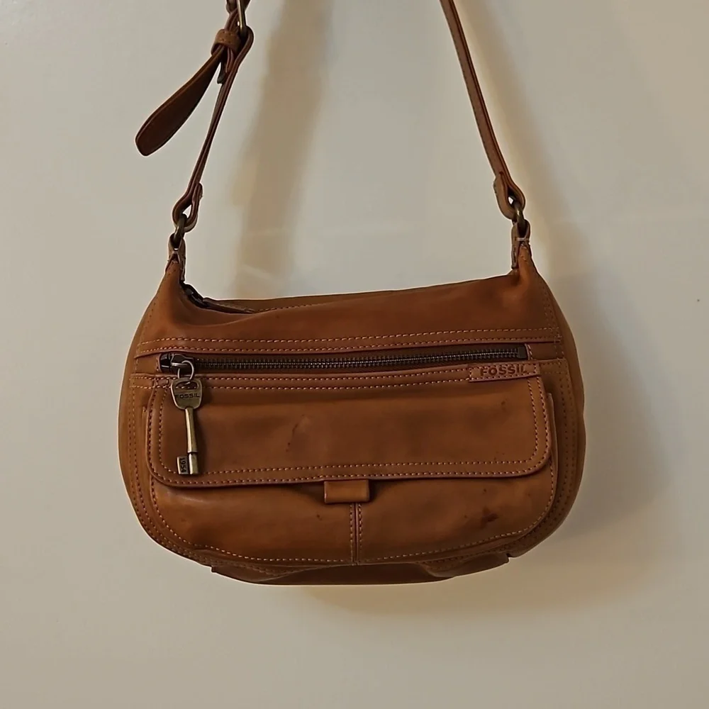 VTG FOSSIL 1980s Camel Leather Shoulder Bag